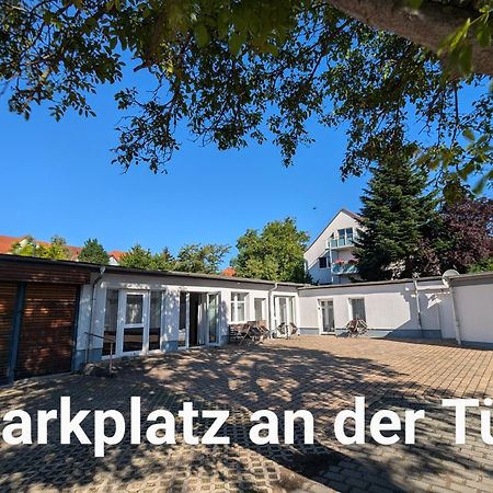 Fewo Urban Gotha-Apartment Friedenstein- Am Schlosspark- Parken An Der Der Tuer- Barrierefrei, 900 Meter Zum Bahnhof - Wallbox Bagian luar foto