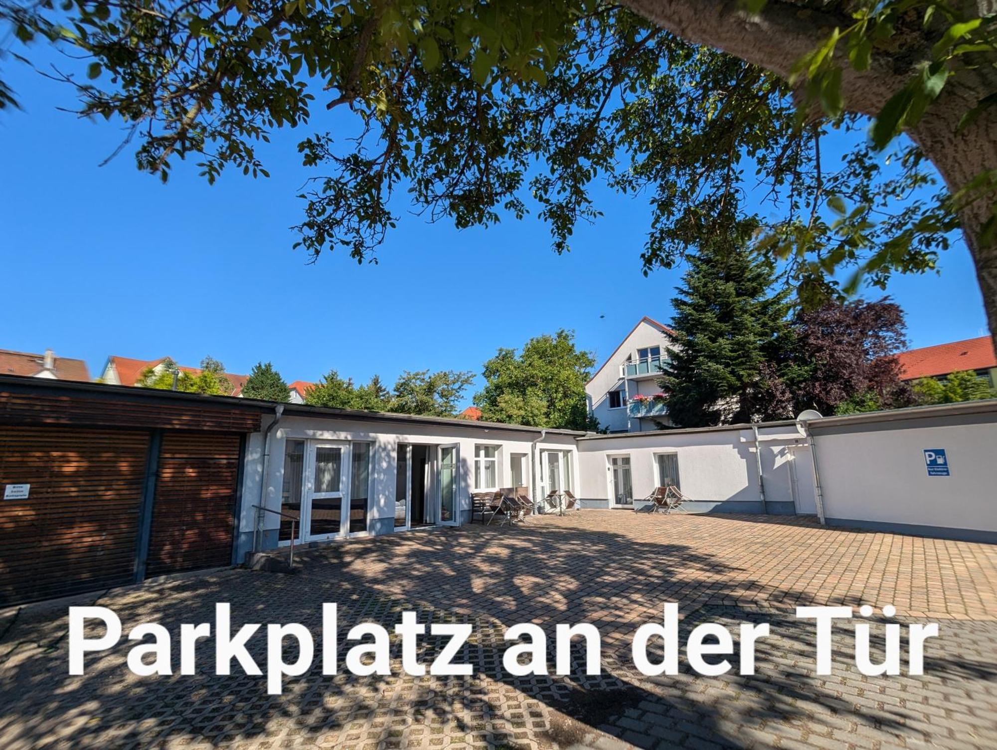 Fewo Urban Gotha-Apartment Friedenstein- Am Schlosspark- Parken An Der Der Tuer- Barrierefrei, 900 Meter Zum Bahnhof - Wallbox Bagian luar foto